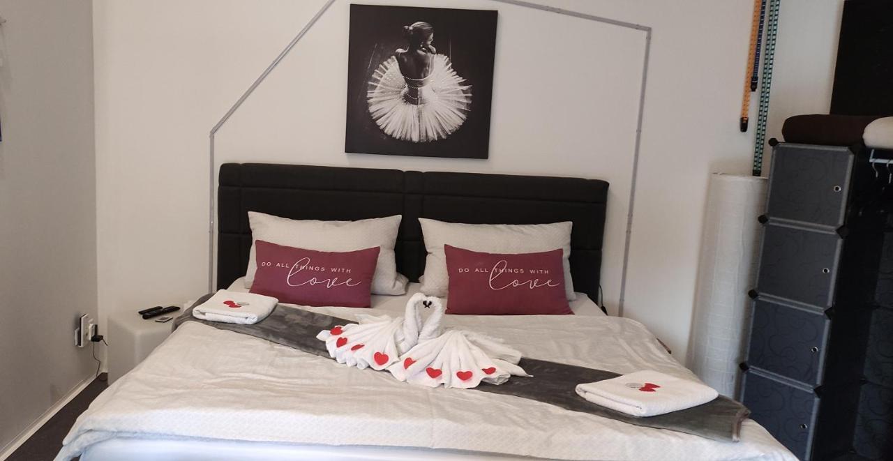 Studio Appartement Speichersdorf Экстерьер фото